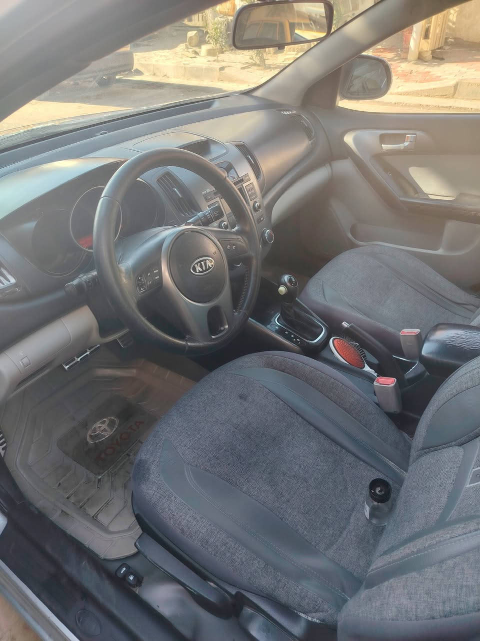 من رخصت الادمن
سلام عليكم سياره سيراتو 2012مكفوله كفاله عامه من كلشي مكينه وكير وحاديه تخم تايرات جديد مكان كربلاء قرب مستشفى التركي سعره 117 وبيه مجال... رقم ***********
