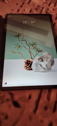 هونر باد x9a صارله يوم واحد مفتوح من الكارتونه بعده النايلون مالته موج...