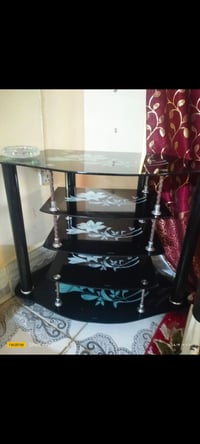 ميز • أثاث • ديكور