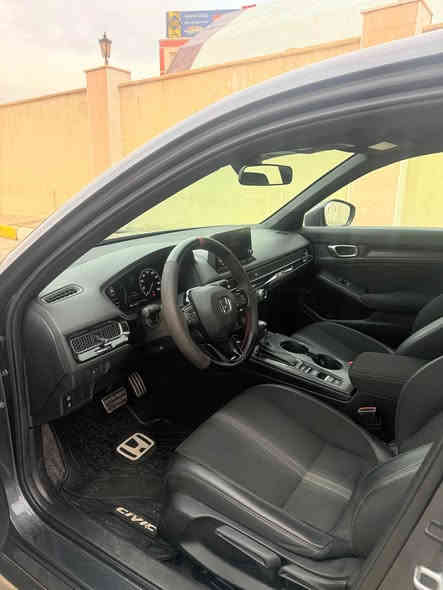 السلام عليكم 
هوندا سيفيك 2023
 بس قبغ جنطه صبغ حادث جدا خفيف
السعر ١٤٠ ورقه و مجال جدا بسيط 
 مواصفات فول ماعدا فتحه
بصمه 
شاشه 
كاميرا
ولكب كروم بلادي
ماشي ٤٢ الف
رادار 
تحديد مسار 
شاشه كاربلاي car play
Apple car
نظام توقف المحرك في اماكن مزدحمه 
بعد بيها مواصفات هواي 
رقم اربيل 
تحويل مضمون و باسمي السياره
 العنوان عقره معرض كولان
*********** واتس اب او اتصال اكر
