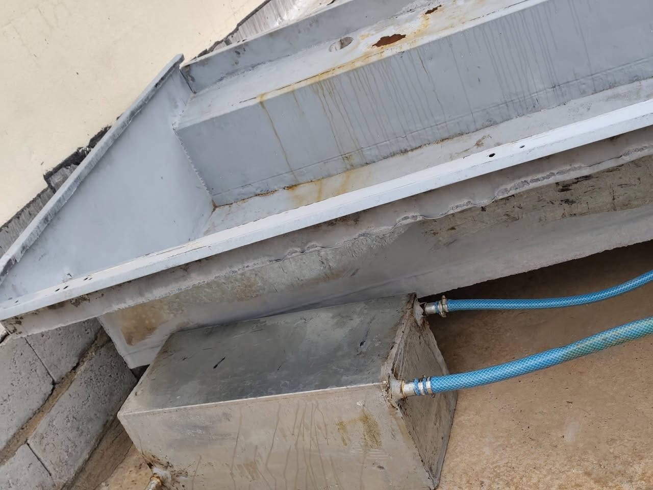 ناوبۆدی نیسان 5 قولاب چوار تەنکی بۆ کراوە 230 لتری زۆر ڕیکە
250 هەزار


**إذا كنت صاحب هذا الإعلان وتريد حذفه لأي سبب، رجاءا أرسل رسالة إلى الدعم الفني**