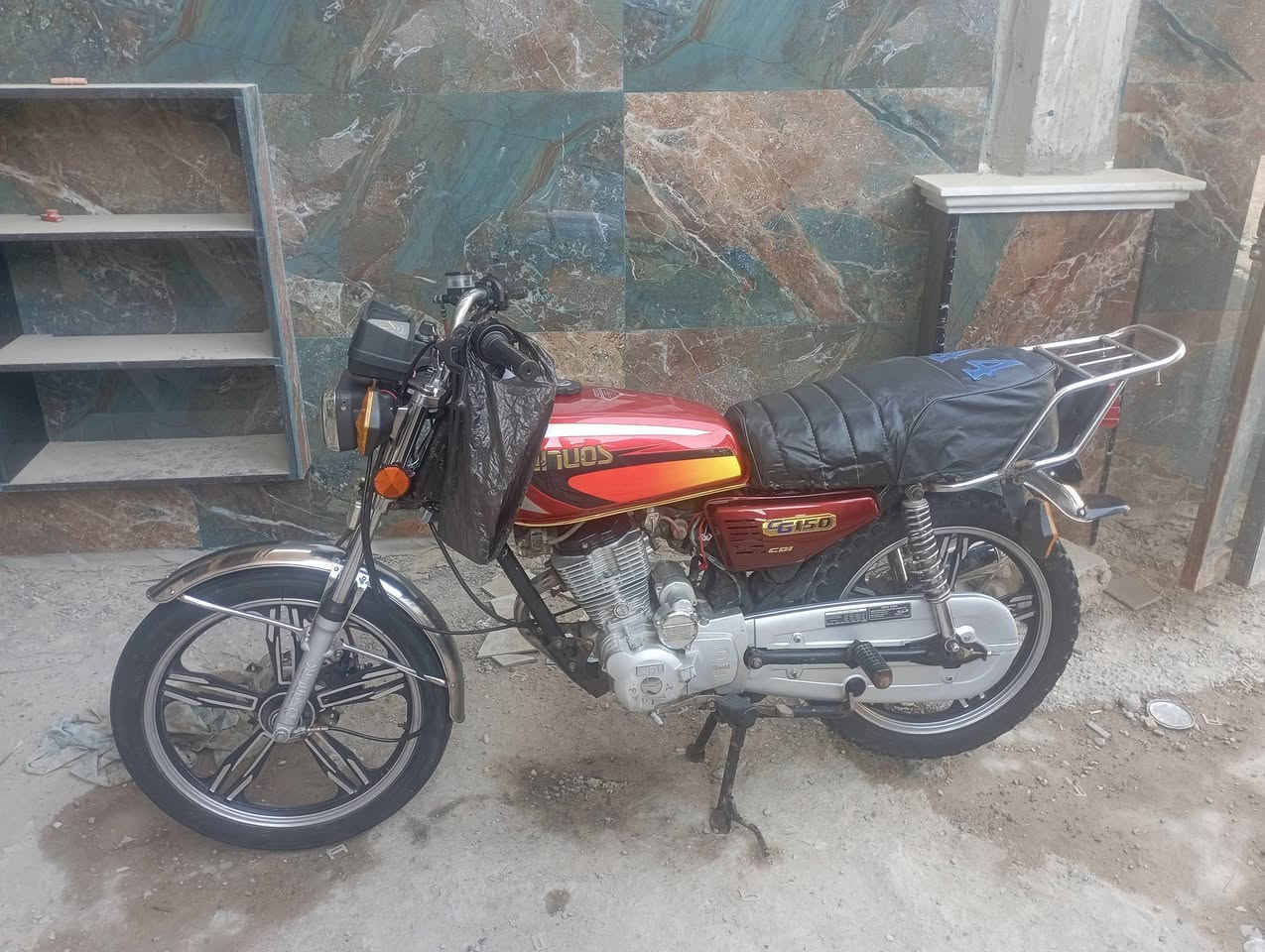 سلام عليكم سيفان لبيع موديل 20دراجه جاهزه كهربائيات شغالة كله دراجه كلة شغال صقص باتري فقط مكان دراجه حلة شارع80 سعر 500وبيه مجال دراجه جاهزه عل اخر حباية هاتف ***********
