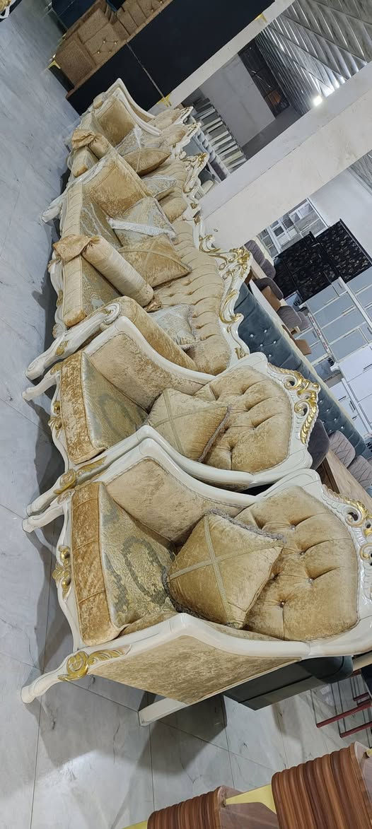 مجمع القيصر الاثاث حي الاسره والمفقودين قرب مول ماشاء الله ***********
