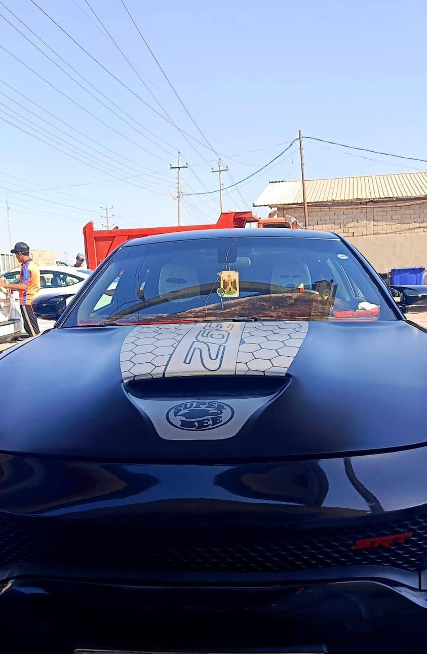 سلام عليكم جارجر مديل 22 اصل مكينه 3600 
رقم سليمانيه نكليزي سنويه 29 ماشيه 91 ألف km 
حادثه جاملاغات وبنيد محدث وبابين كلير بأمريكا 
سونار مرفق بالمنشور سياره جاهزه من كل النواحي مكان كربلاء سعر 192 وبيه مجال رقم ***********
