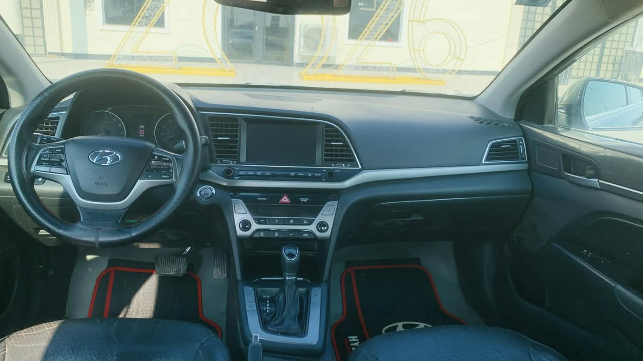 سلام عليكم البيع النترا 2017  
وارد أمريكي حادث بنيد فقط بدون دواخل 
رقم بغداد دولي 
موصفات 
فول واحد ع واحد 
مكينه 2000  دوش 
سونار بلمنشور 
السعر 128 وبيه مجال 
مكاني بابل نادر الثانيه 
***********
