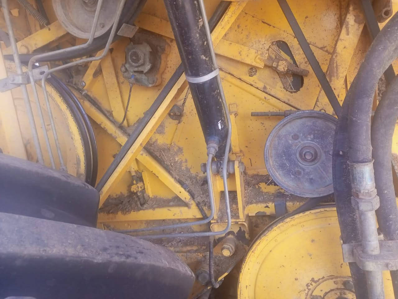 تم.بعون.الله.تفصيخ.حاصدات.انيوهولند.٥بلم.و٤بلم
***********
***********.عماد.الزبيدي
العنوان.الصويره.المعارض.الجدد
