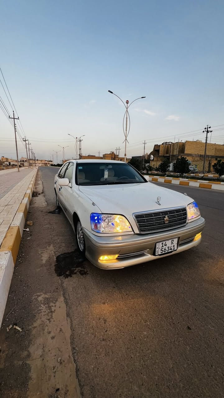 السلام عليكم للبيع جنون موديل 2004 اصل  رقم بصره نكليزي بسمي تحويل مباشر سنويه ل 31  مكفوله من الضربه و الكص والنقل الجثه والعيب الشرعي مكينه وگير 3000مكفولات  حداديه 100% تخم تاير جديد تبريد شغال  كرهبائيات كله شغاله سياره نضيفه  السعر 108  وبيه مجال   .مكاني ناصريه مركز  .*********** .
