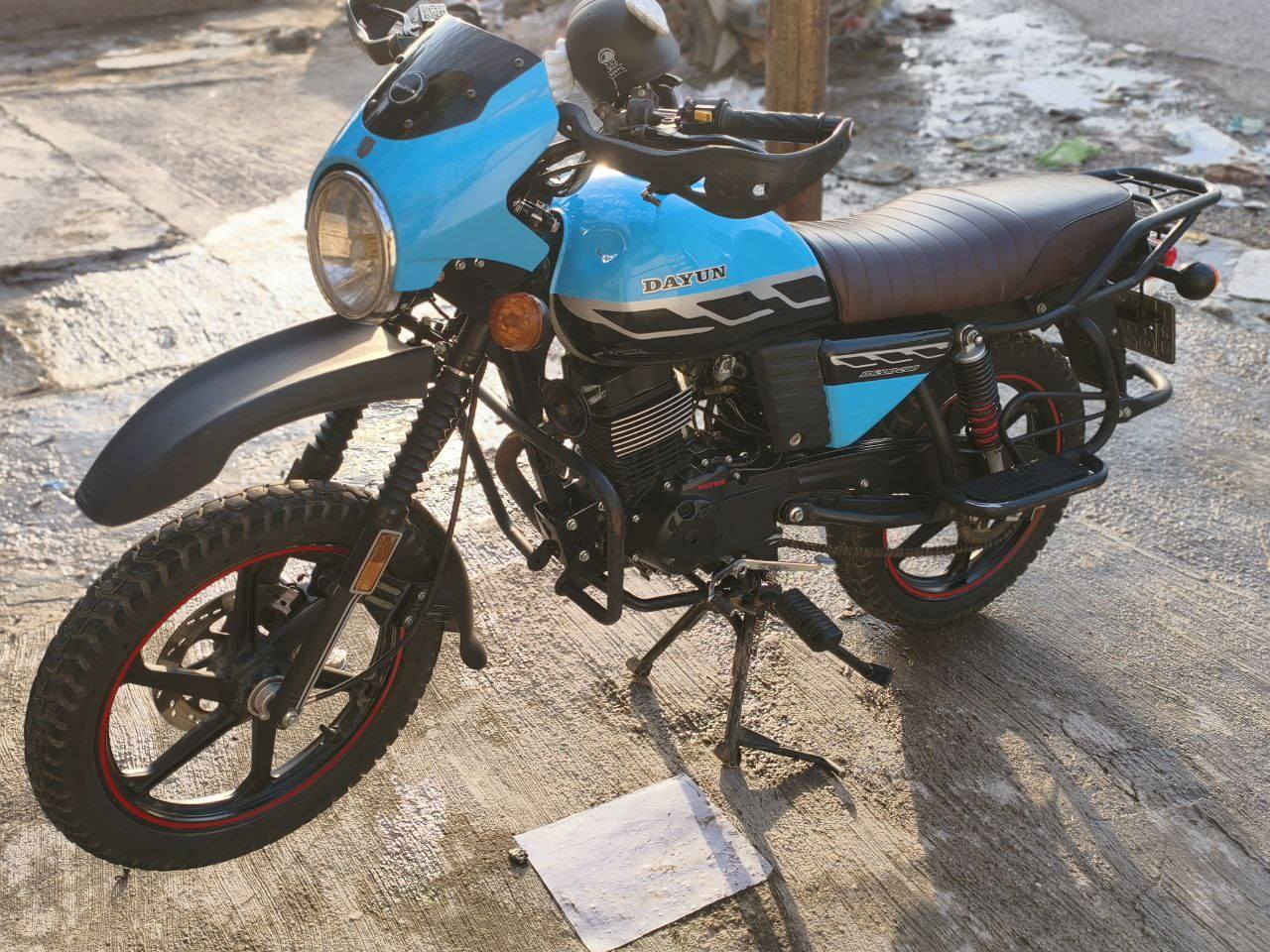 دايوان موديل 2023 نازل من الشركه 2025بيدي منزلها واخذتها ارقام ورق اني رقماتها 
دراجه مكفوله كفاله عامه بس تانكي بي ضربات بسيطه دراجه خير من الله ممشتغل شركات 
محل كوزمتك اي استفسار خابرني عله هذا الرقم ***********
