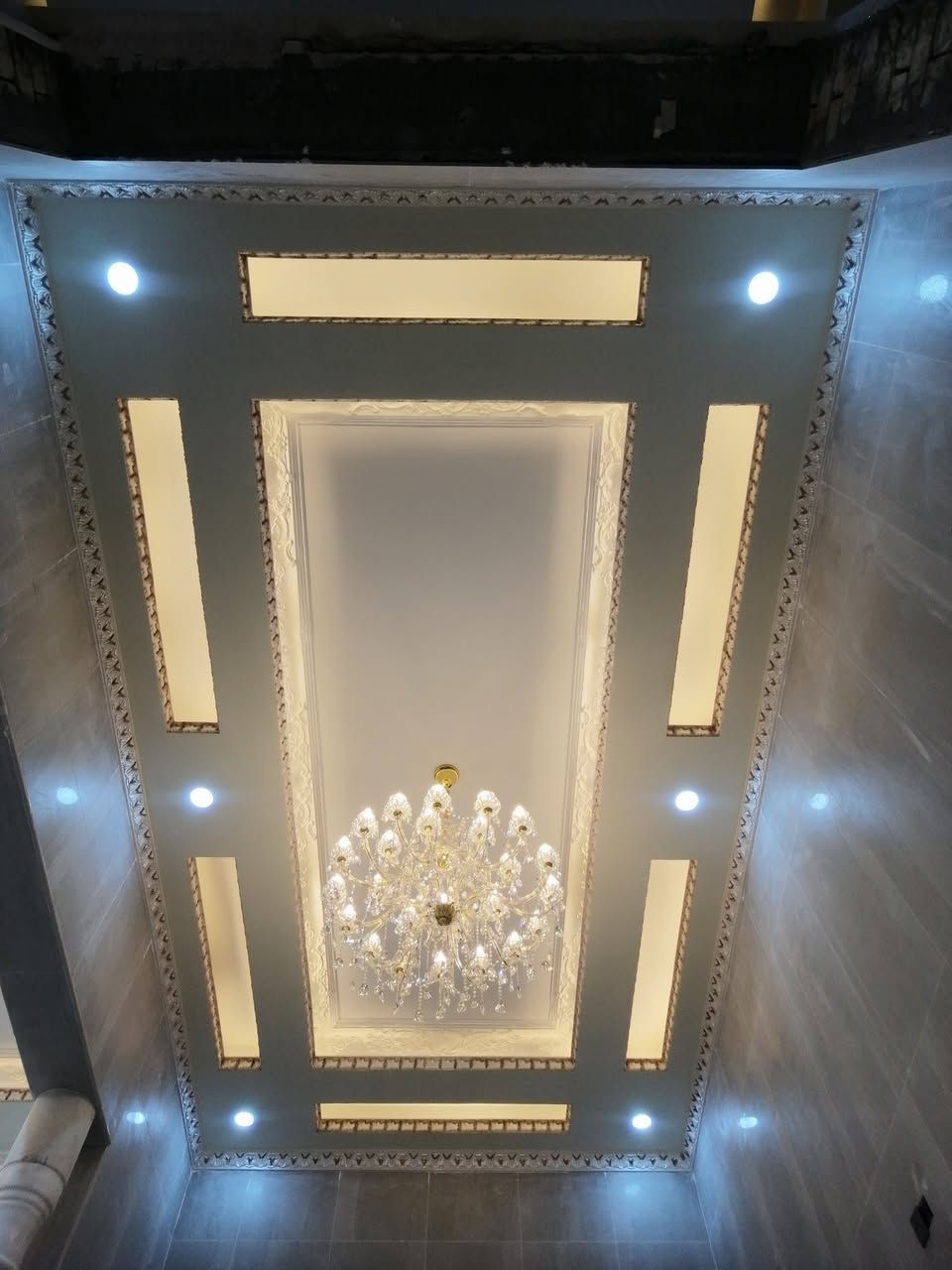 کادر ایرانی شتغل دیکورات جبس بورد او ملکی
شغل مهندسی السعر مناسب

***********

مهندس مهدی ایرانی
