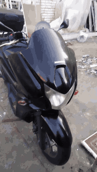 السلام عليكم للبيع دراجه فاز صفر 11 محرك مامفتوح ماممدود عليهه اصبانه الدراجه جديده معنه الكلمه دراجه رمبه بحاله الجيده بيهه كم شخط ناعم السعر 12 وبيهه مجال المكان الشعب حي اور تقاطع علي الاسمر ***********
