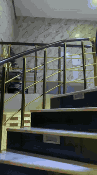 سلام عليكم دار للبيع طابو زراعي سند ٢٥ المساحه ١٠٢متر المكان شعب حي البساتين قرب القناه للاستفسار ***********
