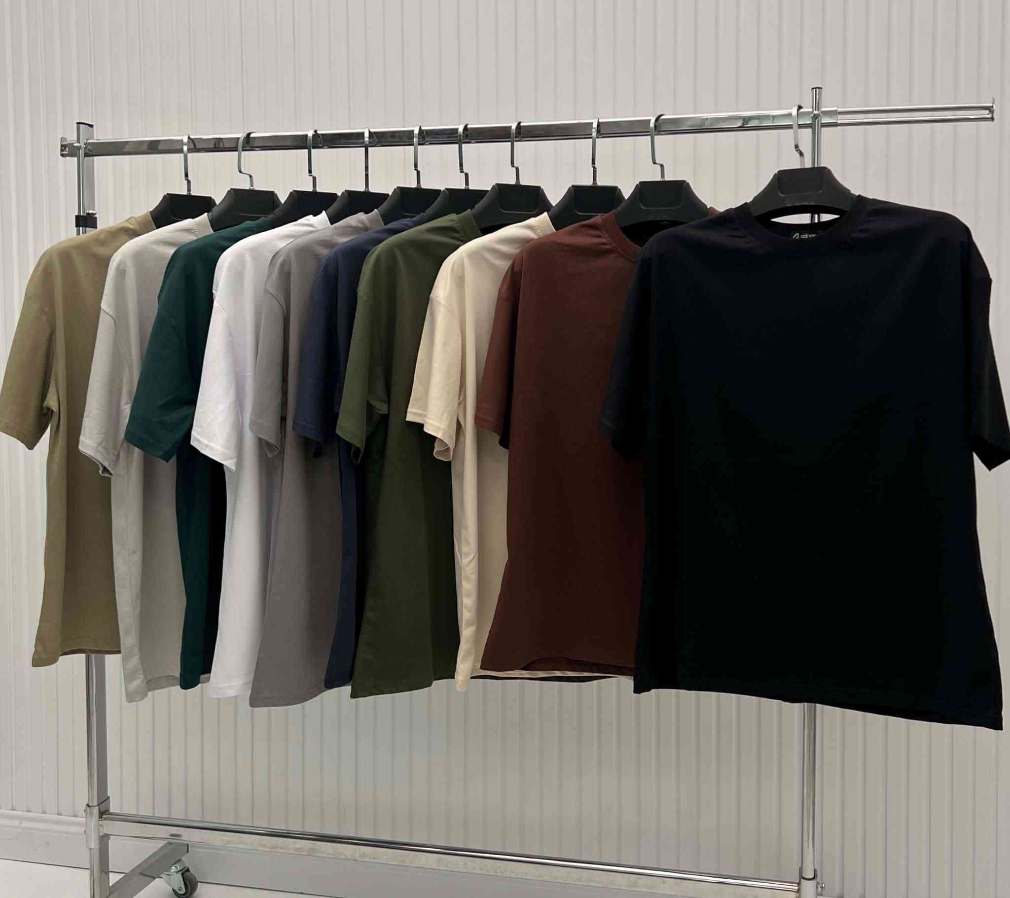 ERKEK SERİLİ OVERSİZE T-SHİRT 👕
✨ 24/1 Kalite Kumaş
✨ A+++ Premium Kalite
📏 Bedenler: S - M - L - XL - XXL (5’li Seri)

🔥 Oversize kesim – sezonun en trend modeli
🏬 Mağazalar için toptan satışa uygundur

📞 İletişim: 0090 539 946 74 10


**إذا كنت صاحب هذا الإعلان وتريد حذفه لأي سبب، رجاءا أرسل رسالة إلى الدعم الفني**