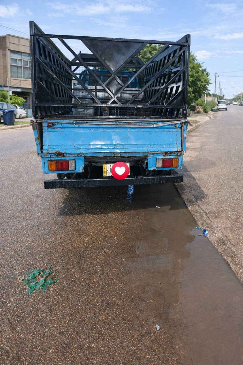 السلام عليكم كيا بنكو موديل 95 
كير نظيف وقلايش الكير جدد
مكينه بيه بخار قليل بدون تنقيص 
تخم تاير جديد 
بوربرنات جدد
بام ونوزل جديد
باتري جديد 
كشر نظيف
محجر جديد 
تحويل مباشر سنويه 27
السعر 45$وبيه مجال حك الجيه
مكاني بغداد حي العامل
للإستفسار ***********
