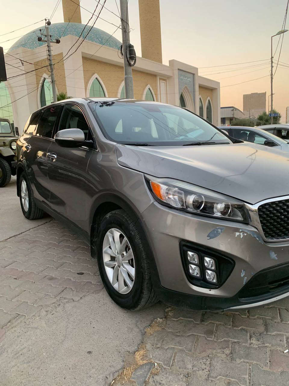 Kia Sorento #217
Model.     2018 
بۆنیت چاملغ سایق سبوغ 
نەرمە تەزرەی هەیە 
بەدەنە و شانسی هەیتی
ئێرباگ هەموو بویتەوە
مەکینە / V4 کەپس 
ڕۆیشتن / ١١١ هەزار میل 
رەقەم و سەنەوی نوێیە 
نیو مواسفات 

نرخ / ١٦٥ مجال
*********** واطسب أربيل, العراق
