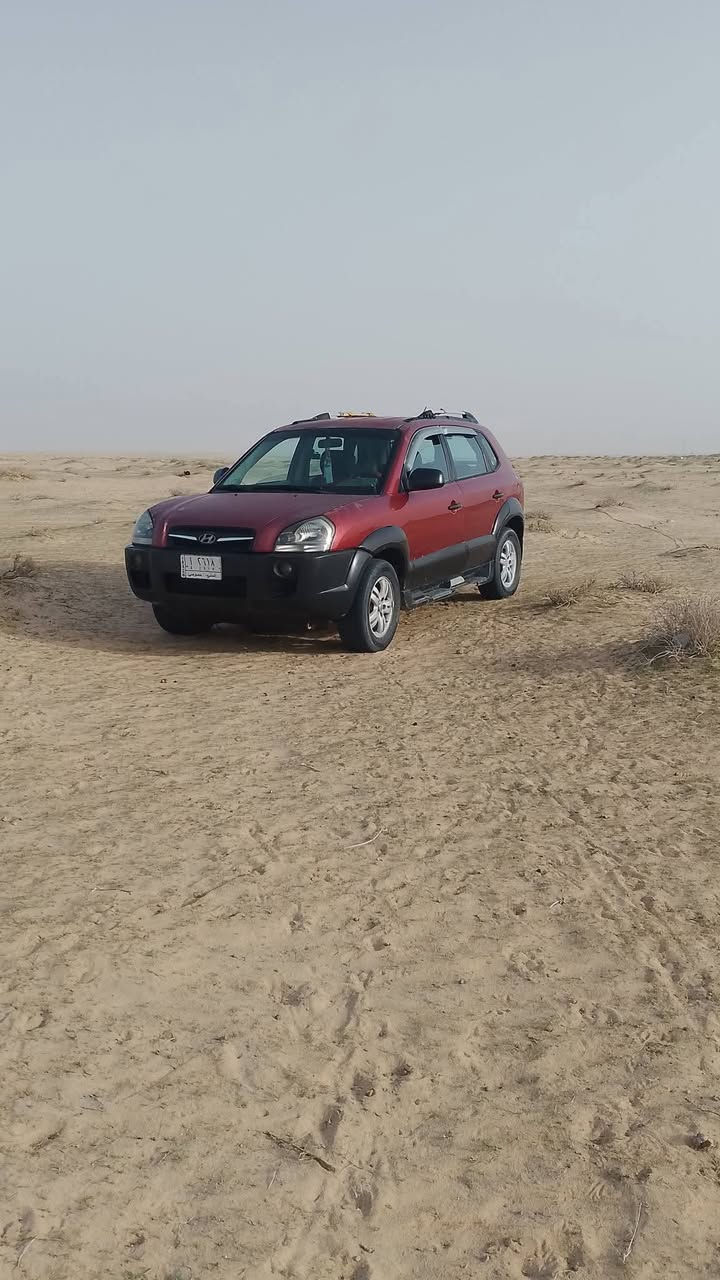 السلام عليكم
هيونداي توسان🚗
موديل:2008🥳
وارد: خليجي✅
حدادية جديدة ✅
كهربائيات ما بيها اي نقص✅
محرك و گير اداء+ ضمان (زيت موريس+ماء راديتر زيتي)✅✅✅
گير عادي بلاد✅
راديتر جديد✅
جام  تحكم كهربائي✅
تبريد  ثلج🥶❄️🌬️
شاشة📱اندرويد✅
عبوة كاملة جديدة✅
كاميرا أمان(داش كام)✅
السيارة على وضعها و ادامة اول بأول(جناي)👍✅
جيلاتين قطعتين👍
تحويل ثاني يوم+ لوحات انگليزي الجديدة✅
مكان السيارة: السماوة/ الخضر 
السعر: 85 ورقة.
للإستفسار/***********
او مراسلتنا على الخاص🌹
