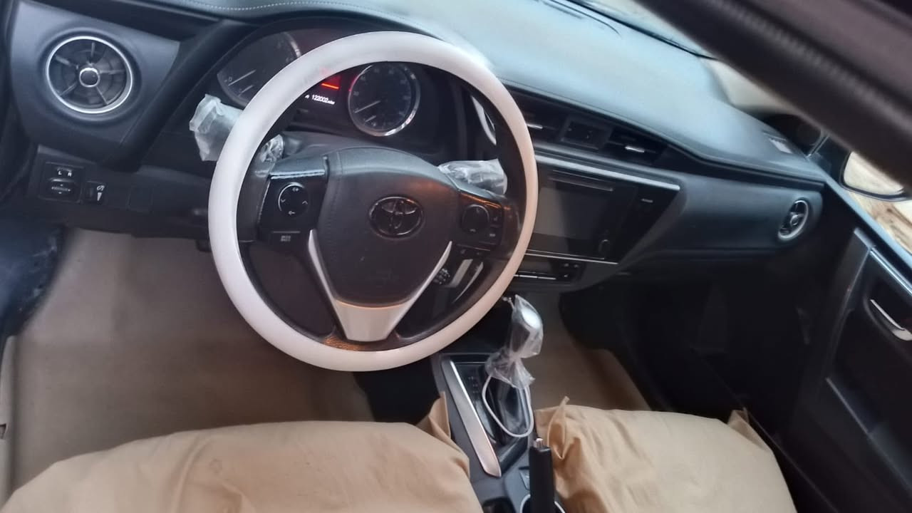 سلام عليكم تويوتا كورولا موديل 2017 وارد امريكي للبيع السعر 125 ضرر صبغ جاملغ الامامي جهة السائق والتفاصيل البقيه الاتصال على الرقم*********** المكان ناصريه مركز
