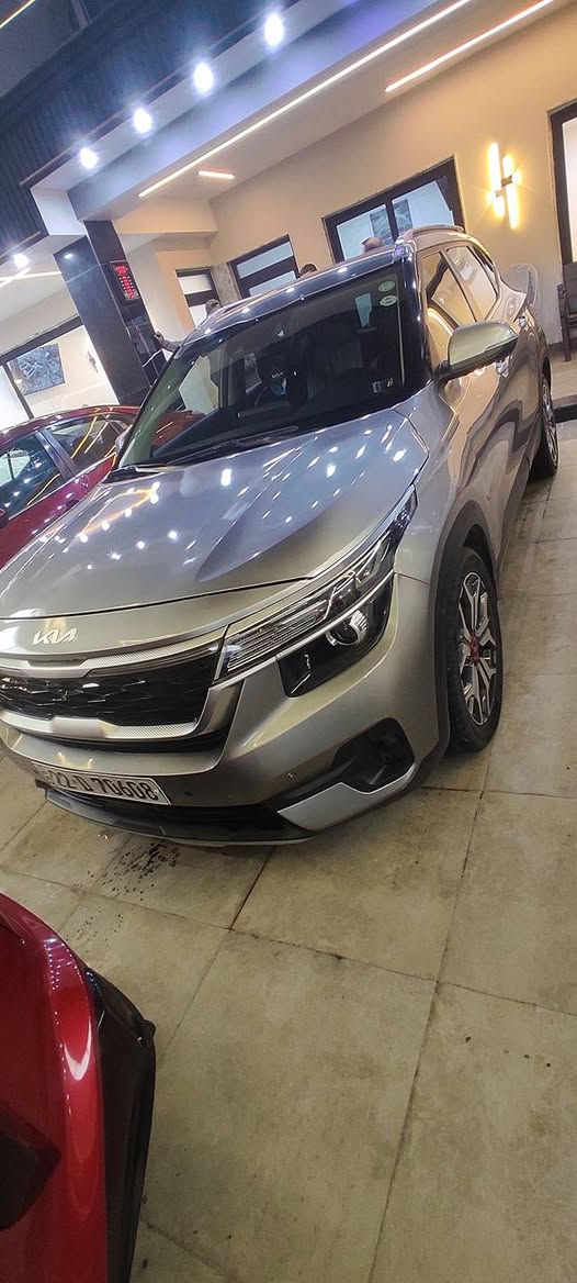 كيا سيلتوس 2021
مواصفات S 
محرك 1600 تيربو GDI
كير Dct دبل كلج 7 نمرات
رقم اربيل مسطرة
السياره ماشيه 88000 الف كيلو متر
كوبون بانزين 
مواصفات: 
فول عدا الفتحه وبصمة تشغيل
رادار محيطي
شاشه تدعم كار بلي 
ثلاث انظمة قياده
الكشنات جلد وقماش + تدفئه الامامي 
تحديد مسار
قيادة ذاتية
قطعتين تبريد
اشاير بالمري
تثبيت سرعه
تحكم استيرن
نقطة عمياء 
مانع انزلاق
ويل كب كروم
تحكمات ستيرن
نظام المنحدرات.....  وبعد بيه مواصفات
حادث السياره ربع البوند وجاملغ جهة السايق ونص الباب حادث خفيف 
ايربكات سليمه كلها 
مكان السياره . موصل
السعر 150ورقة 
رقم الهاتف 
***********
