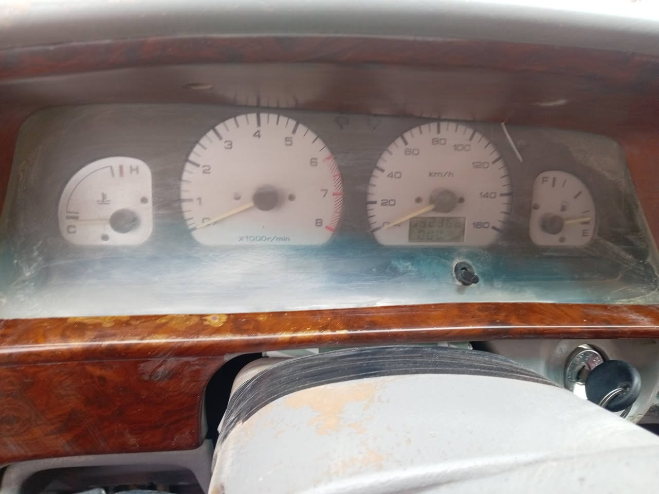 ٢٠٠٦
سلام عليكم سياره مكفوله كفله  عامه من دعمي لا دعميه   رقم بغداد سنويه ٢٨ سياره جهزه مدور ذني يوم سعره ٣٨ وبي مجال حك جيه رقم رل استفسار  ***********
