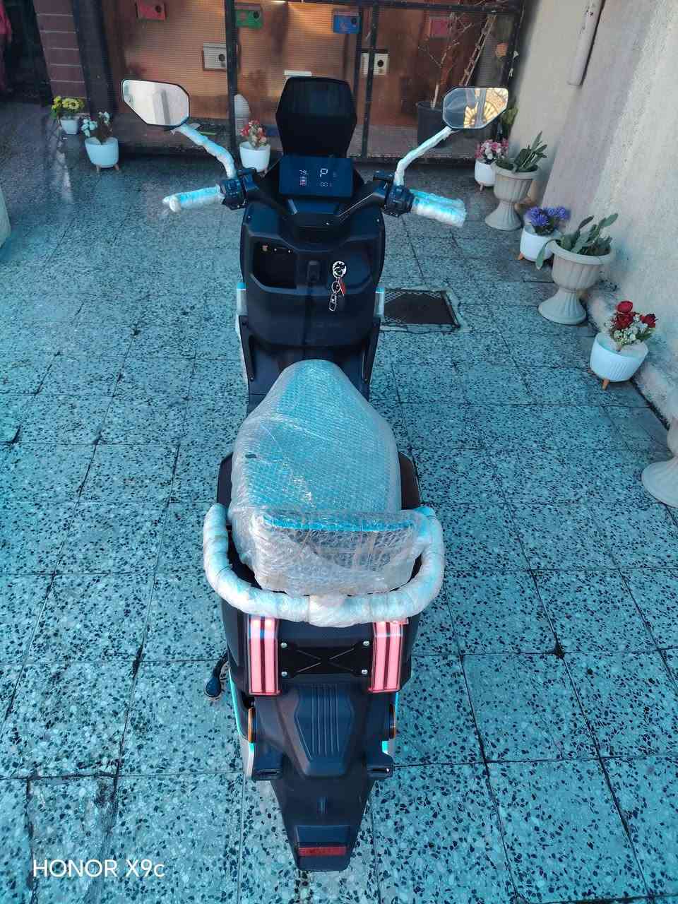 دراجه شحن بعدها جديده  السعر 900 وبيها مجال العنوان بغداد حي الإعلام ***********
