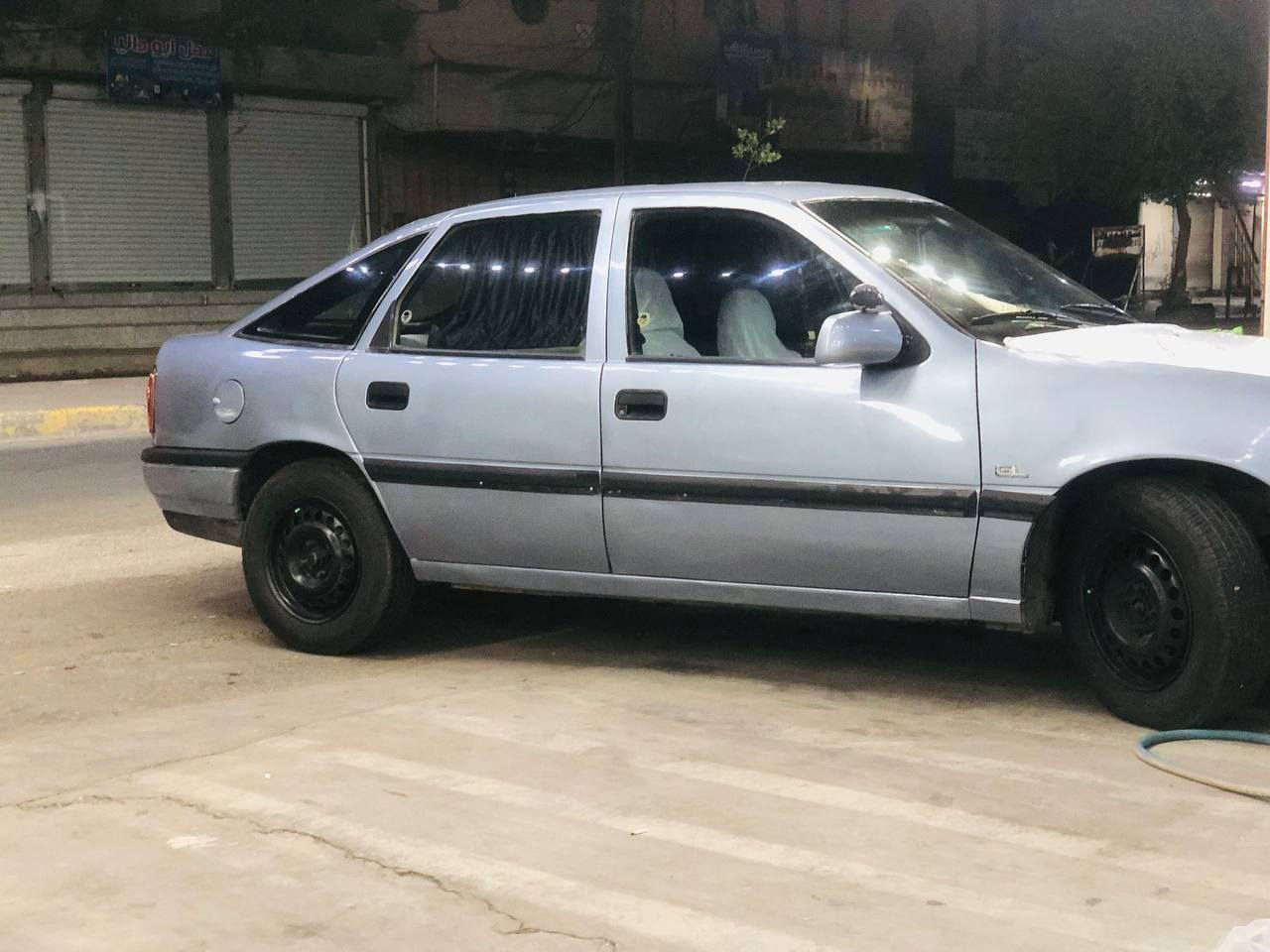 اوبل فکترا ماسحە للبیع مودیل 91
رقم کرکوک مشروع وطني باسمي بشرط تحویل و وكاله
بي بطاقة بانزین سیارة بي ضربة من خلف والكیر بي عیب بسیط  
مکان سیارة کرکوک
سعر سیارة: 28 و مجال
رقم: ***********
