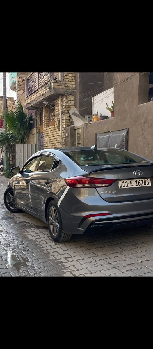 السلام عليكم. النترا رقم بغداد موديل ٢٠١٨وارد امريكي حادث بنيد مبدل وجاملغات مرشوشات سيارة جاهزة من كلشي سنوية جديدة رقم صاحب السيارة***********
