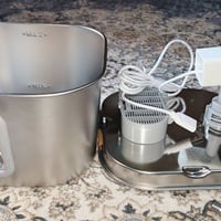 نافورة مي • حيوانات أليفة • حجم متوسط