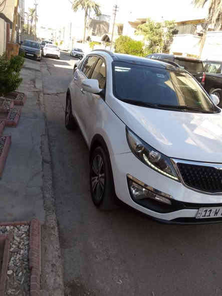 سبورتج ٢٠١٥ خليجي فول بانوراما مري شفط حساس خلفي ثلاجة بالجكمجة نظام Eco  لايت ماطور السيارة خير من الله ماشية ٨٤ الف مكفولة من الصبخ ملاحظات البية بارد فقط موضح بالصور 
والدشبول مفطر بسمي السيارة سنوية ل٢٠٣٠ مكاني بغداد صليخ السعر ١٥٨ لاستفسار الاتصال بالرقم ***********
