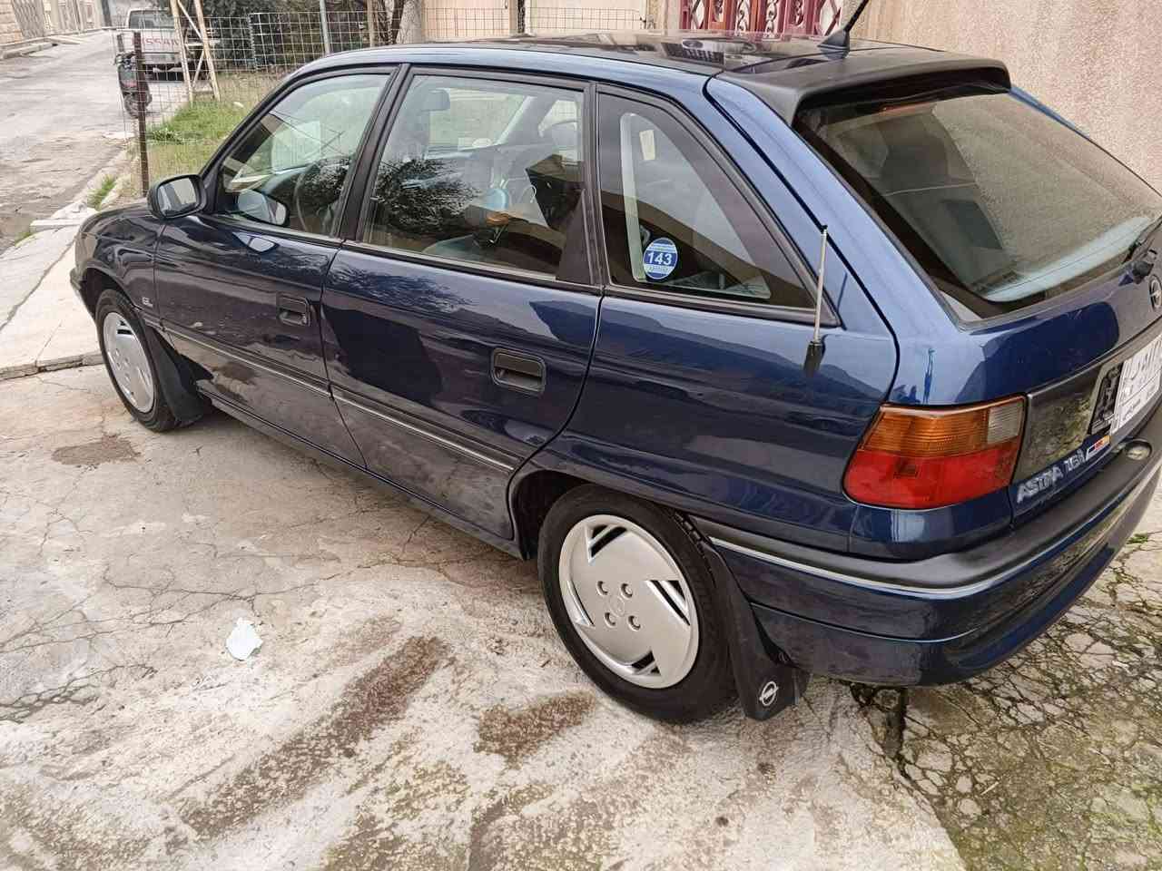 السلام عليكم استرا موديل 1993 سياره بلادية على وضع شركه تصليح دوائر 
***********
