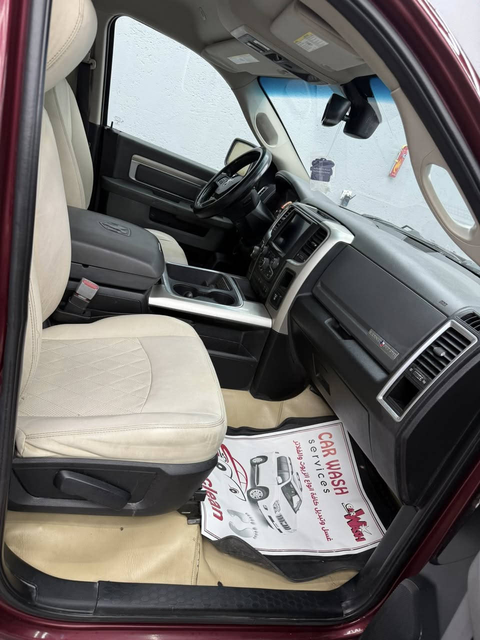 السلام عليكم
دودج رام كلاسك موديل 2018
محرك هيمي 5.7 
فئة LONE STAR
بدي طويل
السيارة وارد امريكي وصور الحادث مرفقة 
السيارة ماشية 260 الف كم
مكان السيارة السماوة
السعر 170$
للاستفسار ***********
