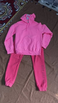 قطعة • ملابس • بالف