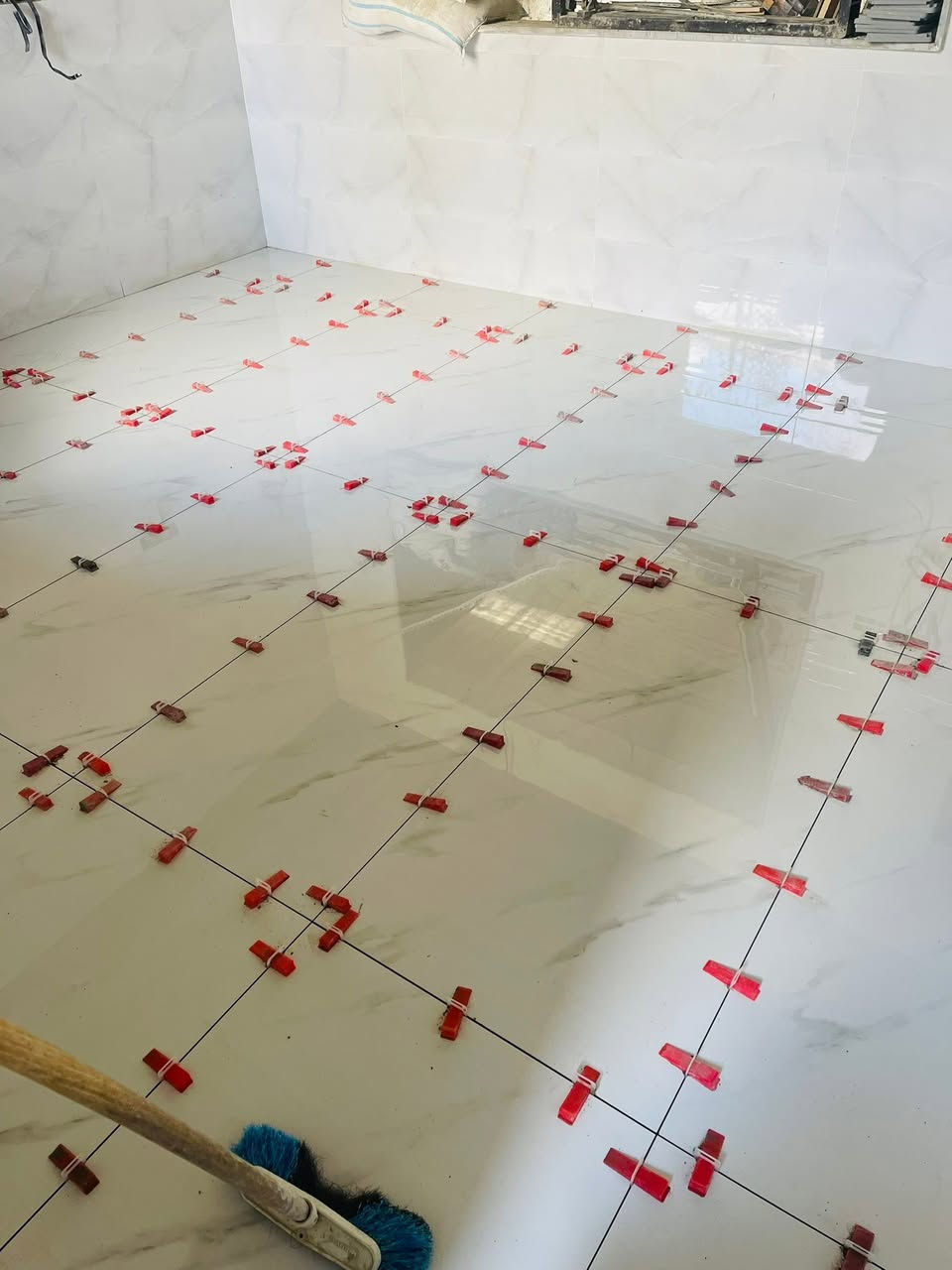 سلام عليكم 
شغل جدران ارضيات كوبلنات استلام مهندس
سعر مناسب 
***********
***********

