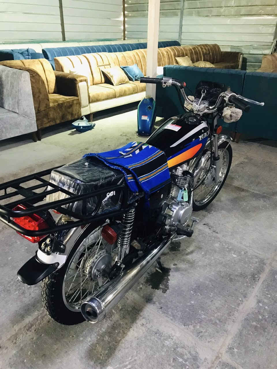 سلام عليكم ٢٣ سنوية
وكيل نوار دراجه تفيلس ما مفيلسه جاهزة على اخر حباية برغي ماتحط على وضعها البلاد شراي يدش خاص وبخدمته 😌💞
***********
