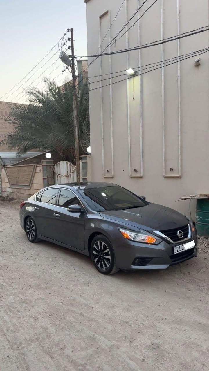 سلام عليكم
لرغابة والجناية لنسيان التيما 2018
سيارة فول مواصفات كلشي بيها
( فتحه - تدفئة كشنات - تدفئة ستيرن - رادات امامي جانبي - شاشة كبيرة - كامرة خلفية - كشافات ضباب - لايت زنون - مثبت سرعه - بصمة ابواب - كاربلي - تبريد قطعتين - قيادة ذاتية ) 
سيارة وارد كندي مكفولة كفاله عامة كلين تايتل 
سوناره موضح بصور شخط بسيط في باب العبري 
و3 رصعات لونها ( نفطي ) ماشية (71ميل) محرك 4 سلندر (2.5)
رقم سليمانية مميز ب اسمي السيارة تحويل ثاني يوم
حدادية وادامة مكينه وتايرات لبارحه سويتلها كلش نضيفة 
سيارة وحلوه وماكو اختها بالعراق ولا بنضافتها 
الي ياخذها ما يصرف دينار واحد عليها
فول مواصفات اعلى شي بالتيما 
ورجاء الي مايعرف بالتيما لا يتصل ولمو شراي 
لا يتصل سعرها (153) وبي مجال قليل كلش
مكانها الديوانية المركز 
مراوس اراوس بكافة السيارات لارقام الشمالية


**إذا كنت صاحب هذا الإعلان وتريد حذفه لأي سبب، رجاءا أرسل رسالة إلى الدعم الفني**