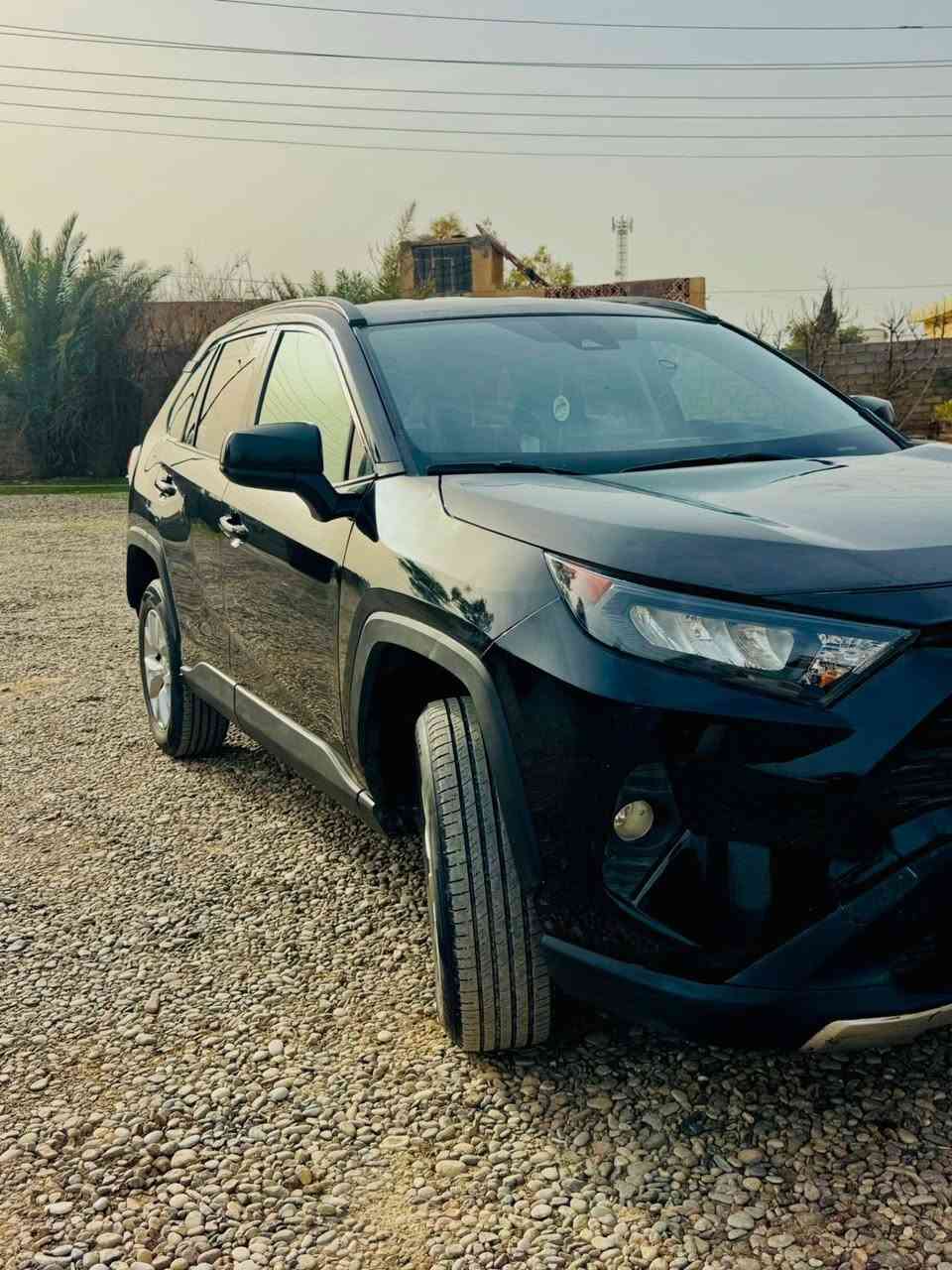 راف فور 2021 LE وارد امريكي صبغ ثلاث قطع امامي سونار مرفق بالمنشور دواخل خفيفه 5 سانتيم او اقل راس شاصي
ماشيه 60 mil 
گير محرك شرط
سنويه رقم تحويل مباشر
السعر 175 مجال قليل 
مكان السياره الحويجه-الحلوات

بيع نقد فقط….. ***********
