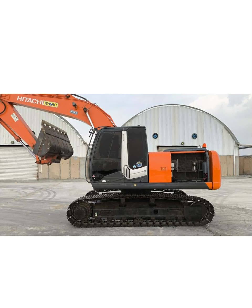 حفارة هيتاشي مديل أثنى عشر مشتغله ثمانية ألف ساعه الحجم 200 بلادية برغي مامفتوح بيها العنوان قضاء غماس. رقم المبايل. 
          ***********
