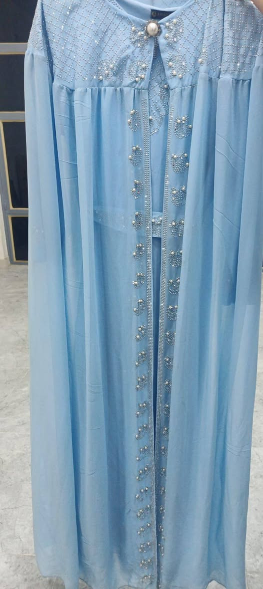 فساتين للبيع بنات جديد بل واقع احله قياس 48و 41 لي تريدهن تراسلني واتساب ***********
