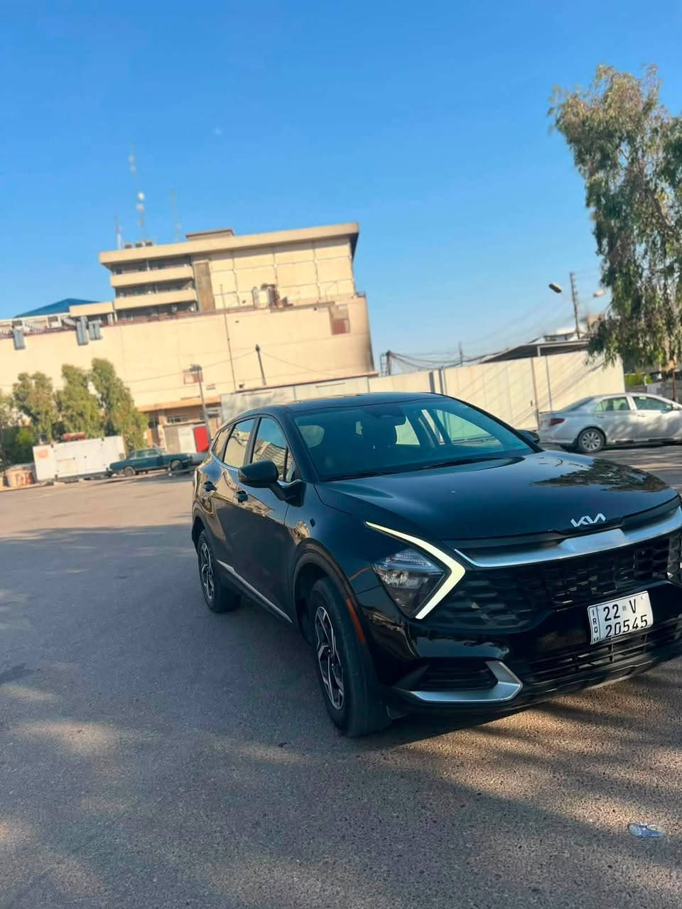 سلام عليكم كيه سبورتج موديل 2023  وارد امريكي حادثها كلش بسيط بدون صبغ السياره ماشيه 39 k رقم جديد هزه جديده بسمي تحويل ثاني يوم موصفاته معروفه مكاني بغداد العامريه ***********    السعر 183
