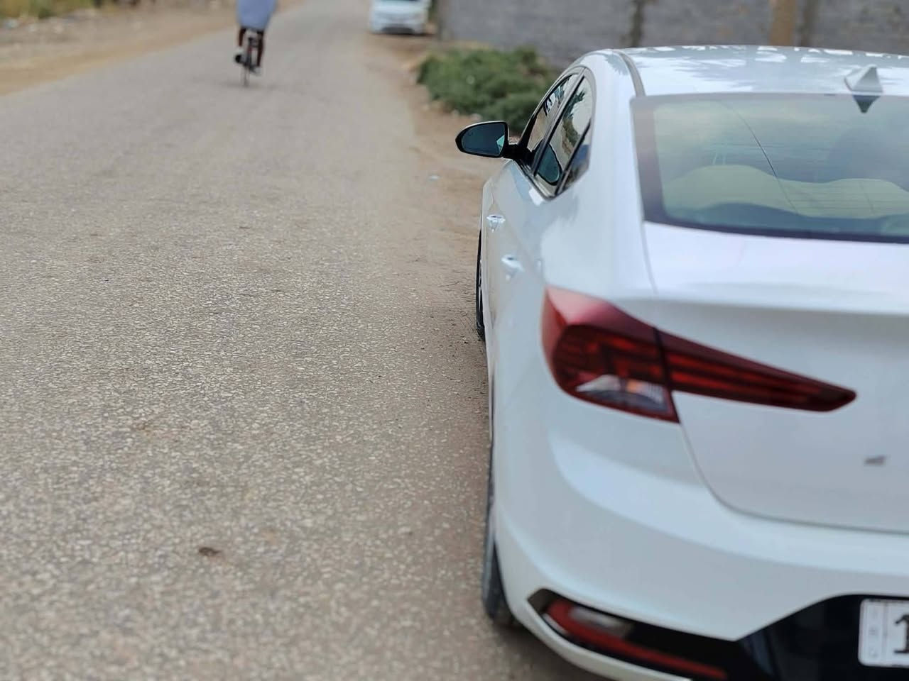 السلام عليكم النترا 20 جاهزه من كل شيء حادث بسيط كلش فقط بنين السيارة باسمي 
الاستفسار عل هاي الارقام 
***********
***********
