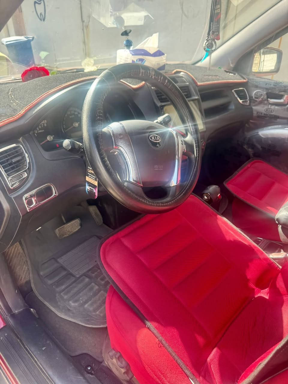 السلام عليكم كيه سبورتج موديل 2009مكفوله بلادي كوريه بدون اي حادث حساسات كامره شاشه كلشي بيها يشتغل فول ماعدا الفتحه ***********
