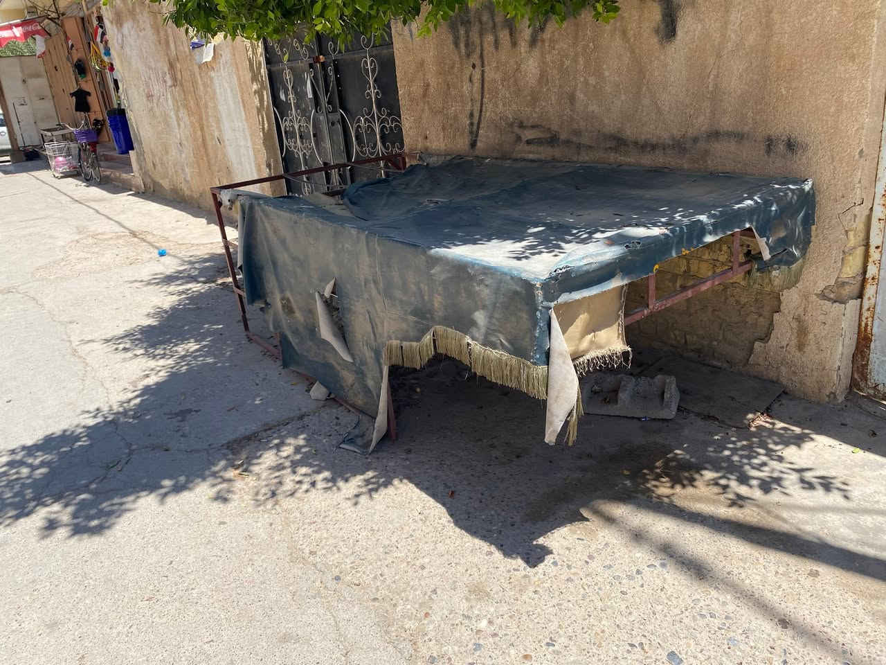 السلام عليكم محجر ستوتة للبيع نضيف لا خياس ولا زنجار السعر 65 مكاني ديالى بعقوبة رقم ***********
