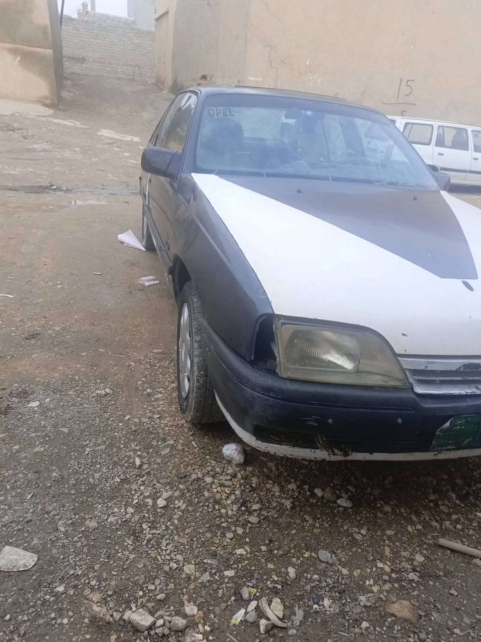 اوميكا حجم 20سنويه بيضه السعر 15ورقه بيها مجال ***********
