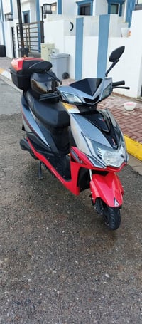 دراجة شحن كهربائية • ١٥٠٠ واط • ٧ بطاريات