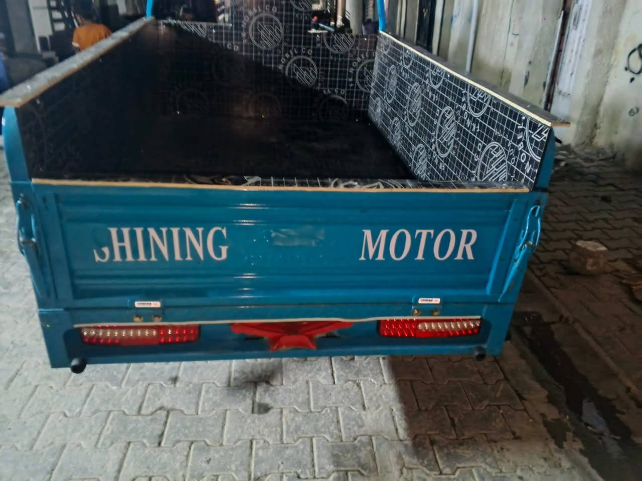 السلام عليكم ستوته البيع موديل 24كفاله عامه گمرك بلال سعر 2ونص وبيها مجال المكان حي اور سبع قصور رقم الاتصال ‏‪***********‬‏
