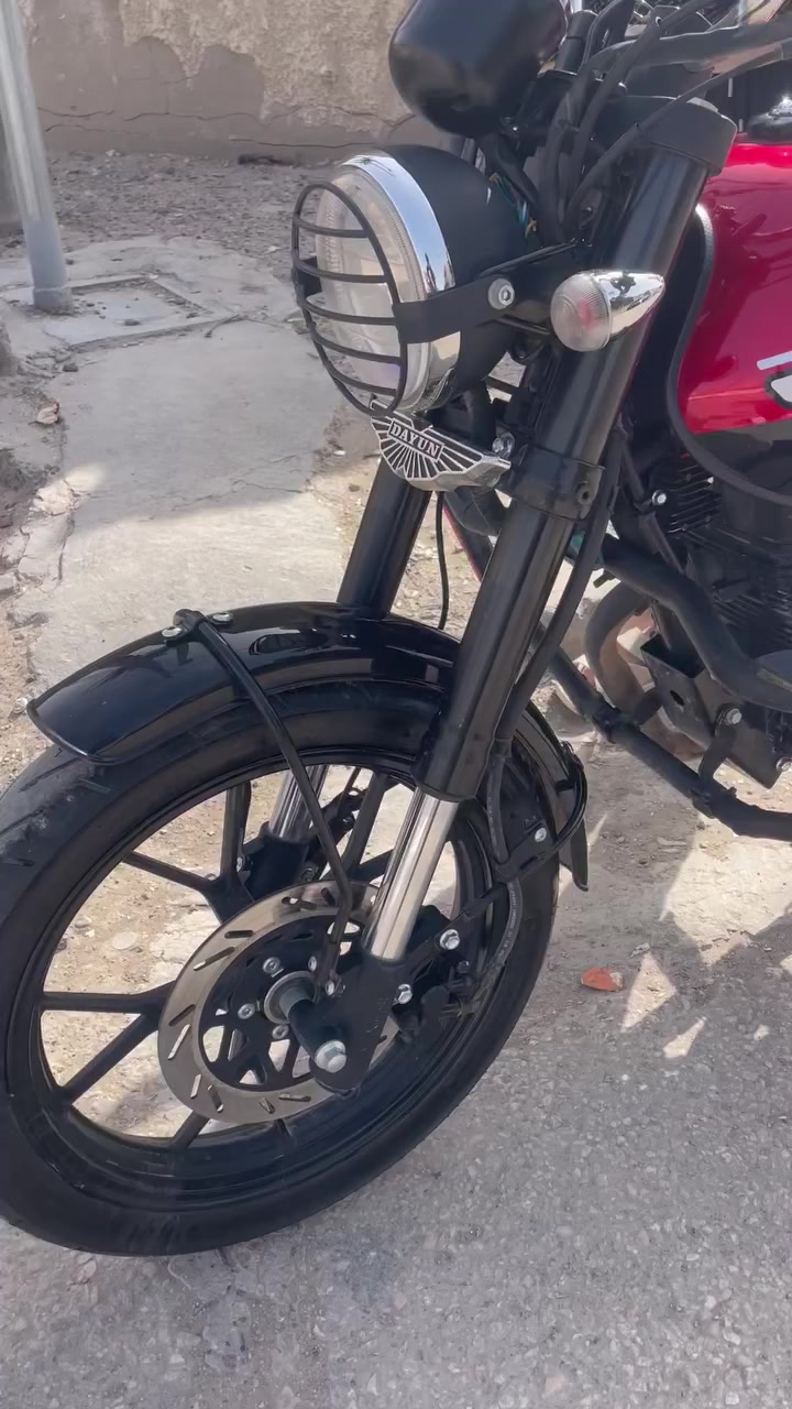 سلام عليكم دايوان لاتي للبيع موديل 2024 دراجه نضيفه ماشيه ٣٦ الف رايدها ب1250 مكاني بغداد الدوره شراي يتصل وبي خير ويدلل ***********
