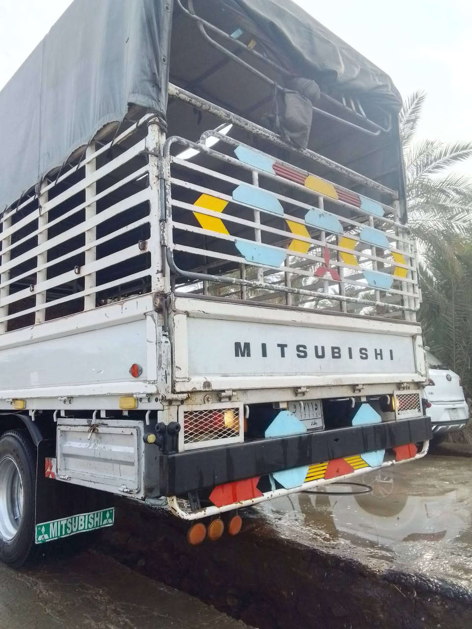 السلام عليكم كنتر للبيع محسن كويتي موديل 16مكفول كفالة عامه تختم تاير حداديه باتريات جديد جام كهربائي رقم بغداد مشروع وطني.... العنوان السماوه.. رقم***********
