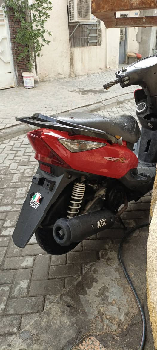 سلام عليكم ماكس ثعلب للبيع كلها شغالة نكرة سلف مكينة خرسة كلجات رياضي سعر 600 مكاني  الاعظمية ***********
