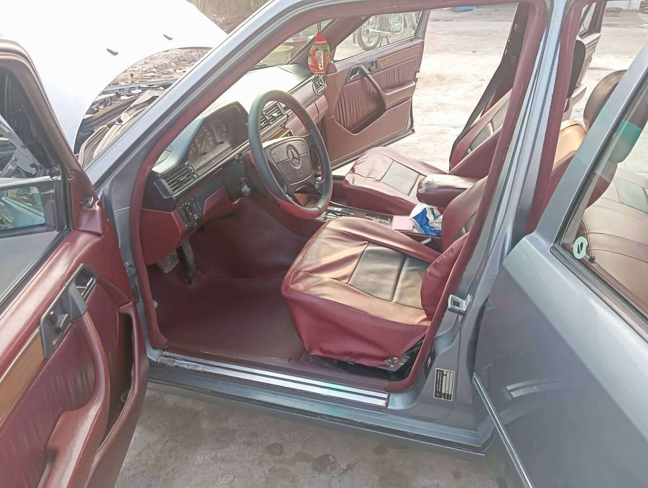 السلام عليكم عادت،بسبب الوعود،الكاذبه سياره بلاديه مكينه خراطيم وكير جديد رقم بغداد موديل 90,رقم الهاتف***********
