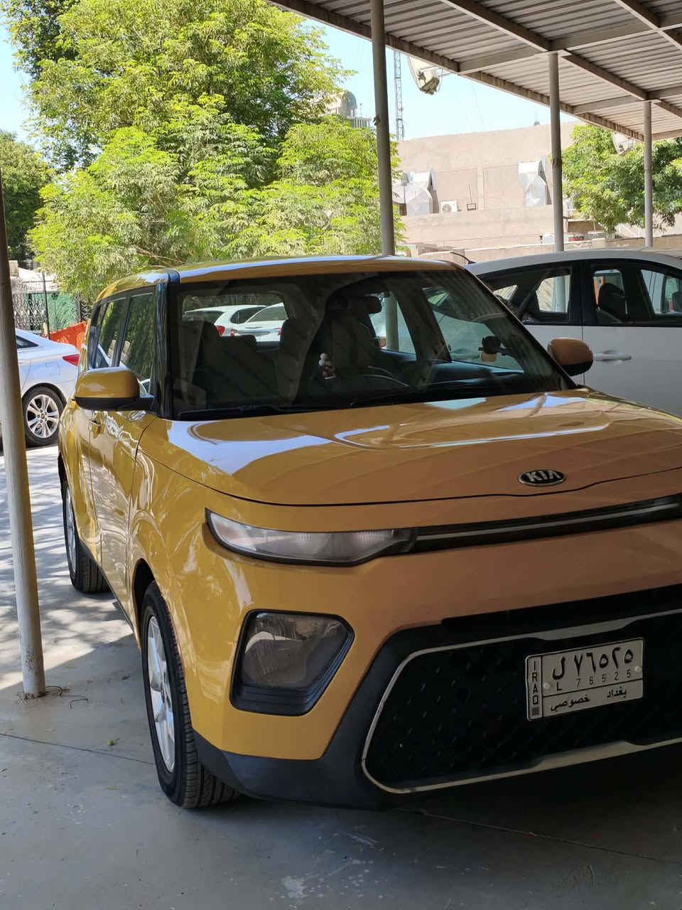 سلام عليكم كيا صول للبيع فئهS
بلاد اصفر رقم خصوصي موديل 2020 مكينه2000دوش كير تبريد تدفئه كله. شغال. سياره  خير من الله بسمي. 

بيها فقط بنيد مبدل وباب خلفي  ..اثر. طخه بل عراق وبدلته بدون دواخل سياره.  سعر ( ١٢٥) ***********
