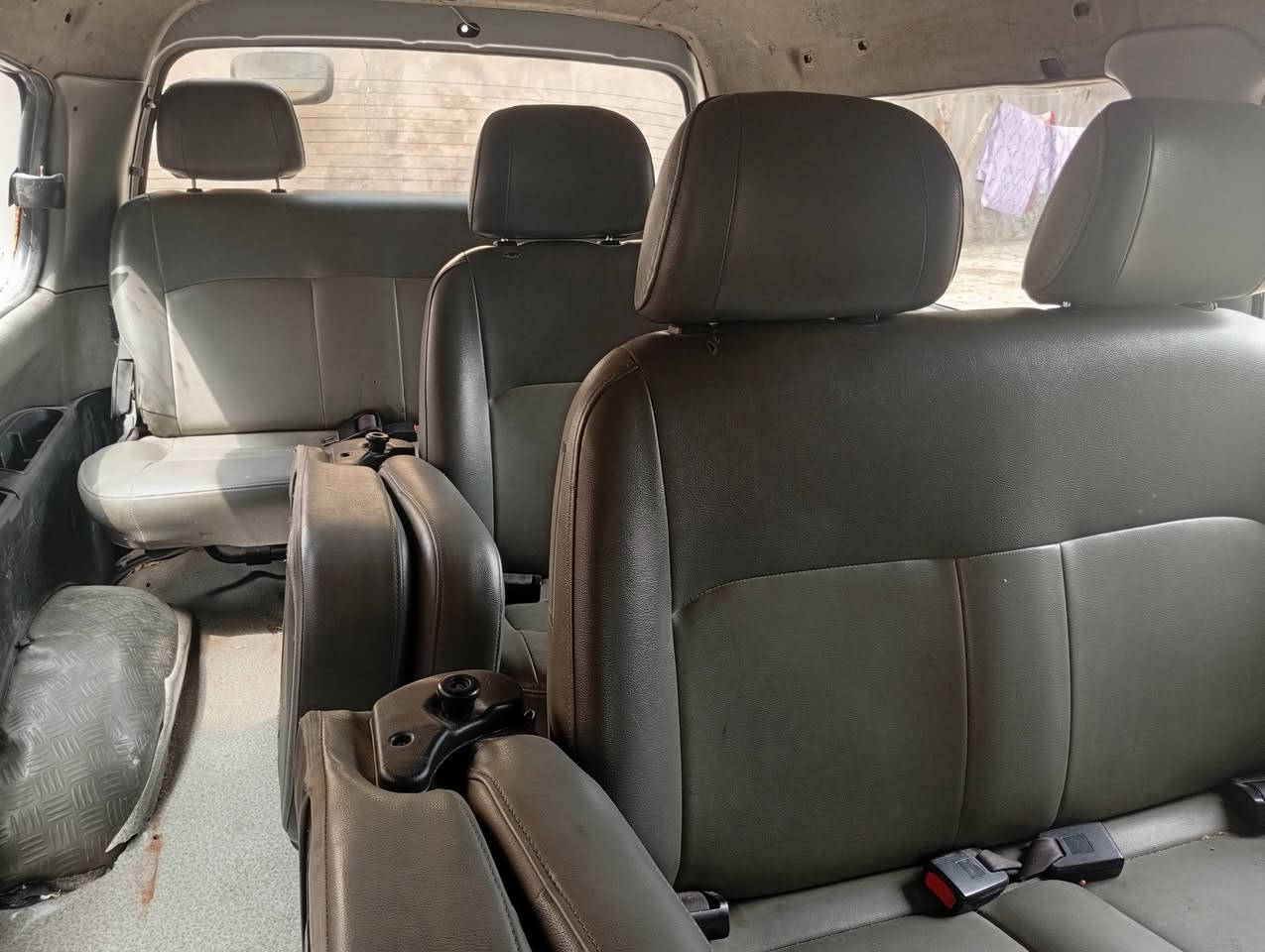 سلام عليكم 2007 مسكر أوتوماتيك تدفئه تبيرد حداده محرك كير كله مضبوط عوزها بس صبغ تحويل يمته ماتريد 
البصره ابي الخصيب  سعر 45 او مراوس 
***********
