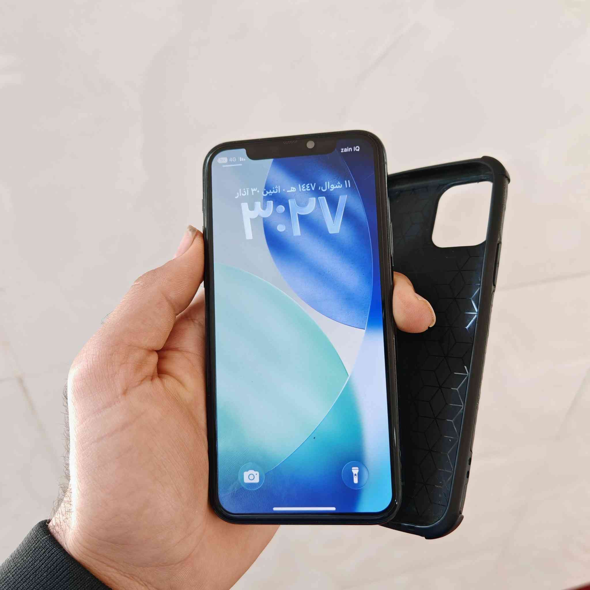 للبيع ايفون 11 برو 
ذاكرة 64
بطارية 72
شرق اوسط 
جهاز لا مصلح ولا مفتوح 
وتر بروف كلشي كامل 
وين متريد فحصه 
السعر 225
مكاني بابل 
***********
